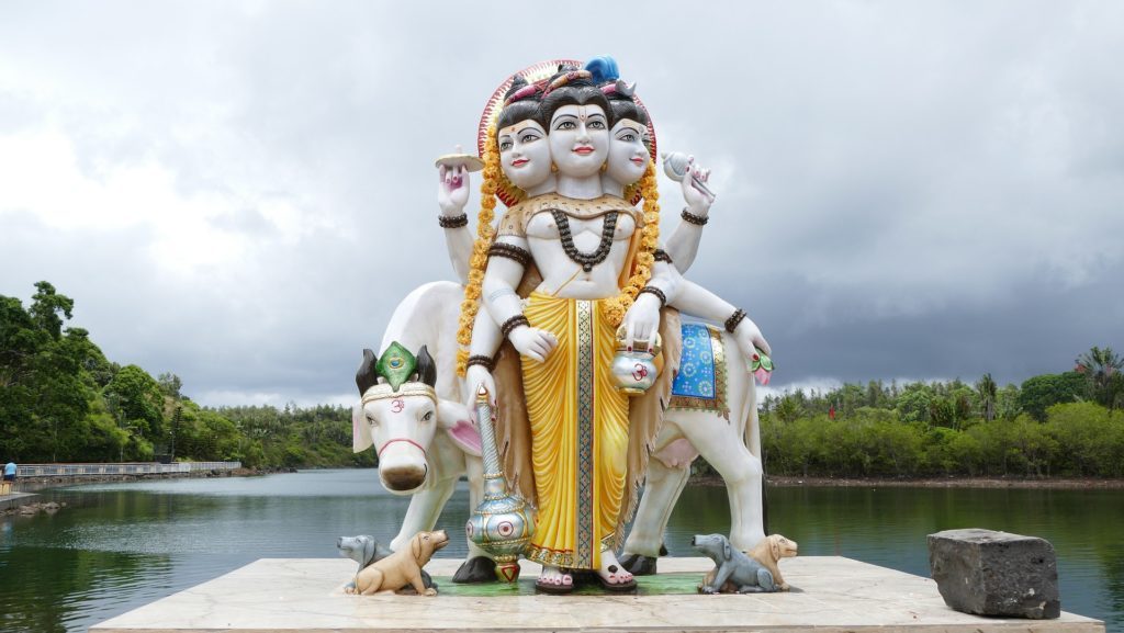 Ganga Talao - ein See, der sich in einem Vulkankrater gebildet hat.